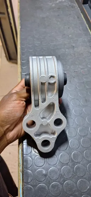 Left Engine Mounting Ford Escape