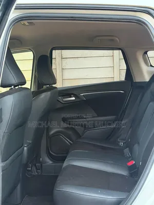 Honda Fit Shuttle 2019 White
