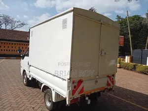 Nissan Vannete