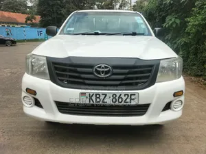 Toyota Hilux 2014 White