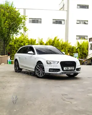 Audi A4 2.0T Premium AWD quattro 2016 White