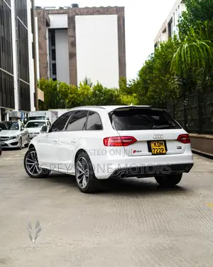 Audi A4 2.0T Premium AWD quattro 2016 White