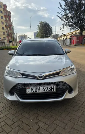 Toyota Corolla Fielder 2015 Silver