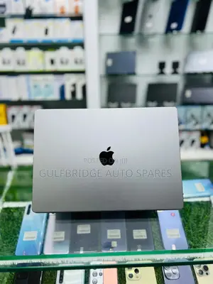 Laptop Apple MacBook Pro 2021 M1 Max 64GB Apple M1 Max SSD 1T