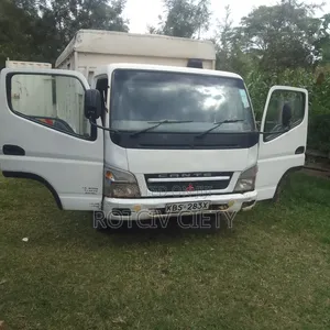 Mitsubishi Canter 2005 White for Sale