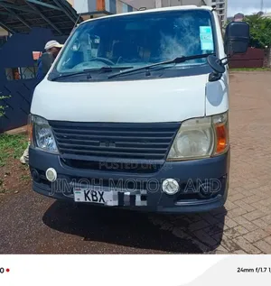 Nissan Caravan (Urvan) 2006 White