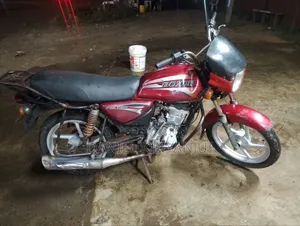 Bajaj Boxer 150 UG 2022 Red