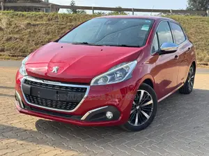 Peugeot 208 2019 Red