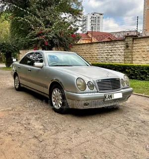 Mercedes-Benz E230 1999 Silver