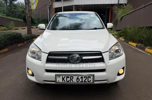 Toyota RAV4 2012 White