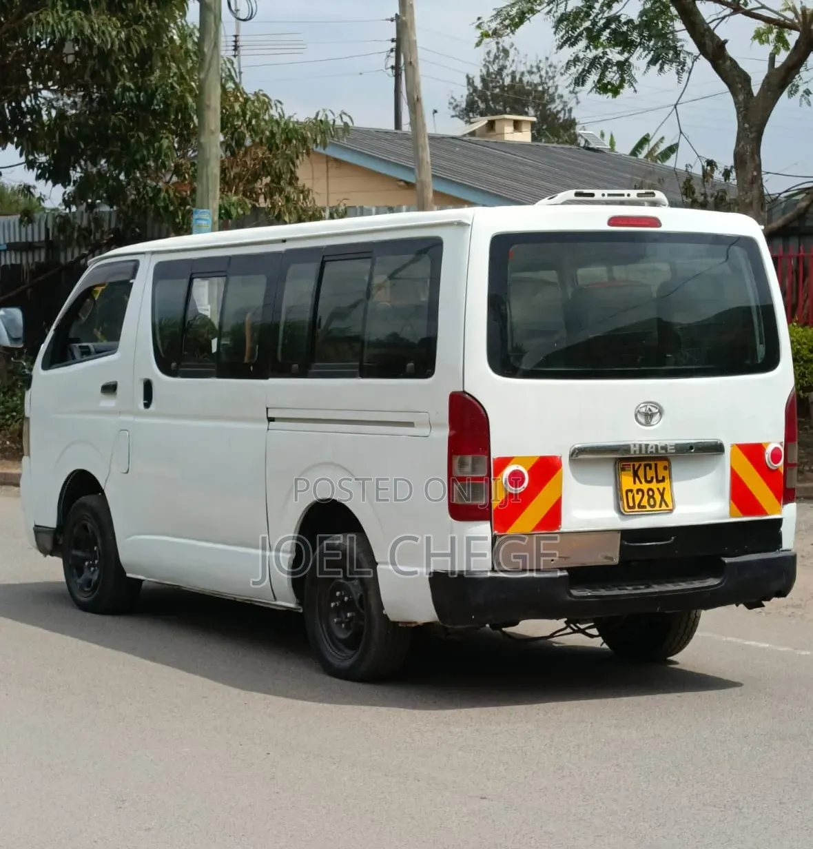 Toyota HiAce 2010 White