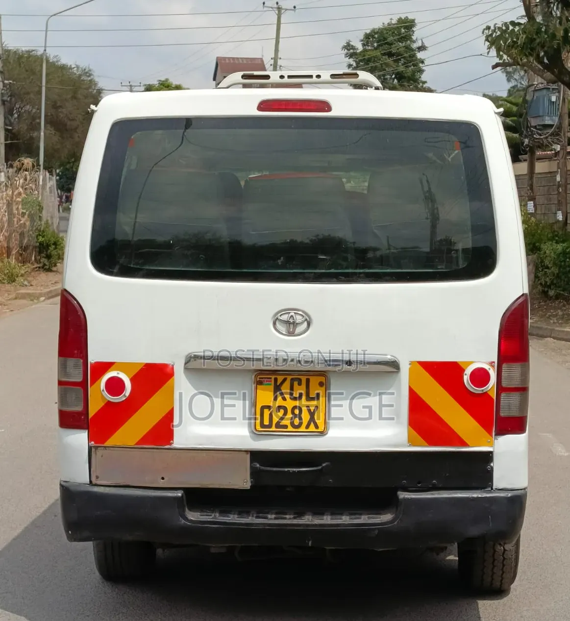 Toyota HiAce 2010 White
