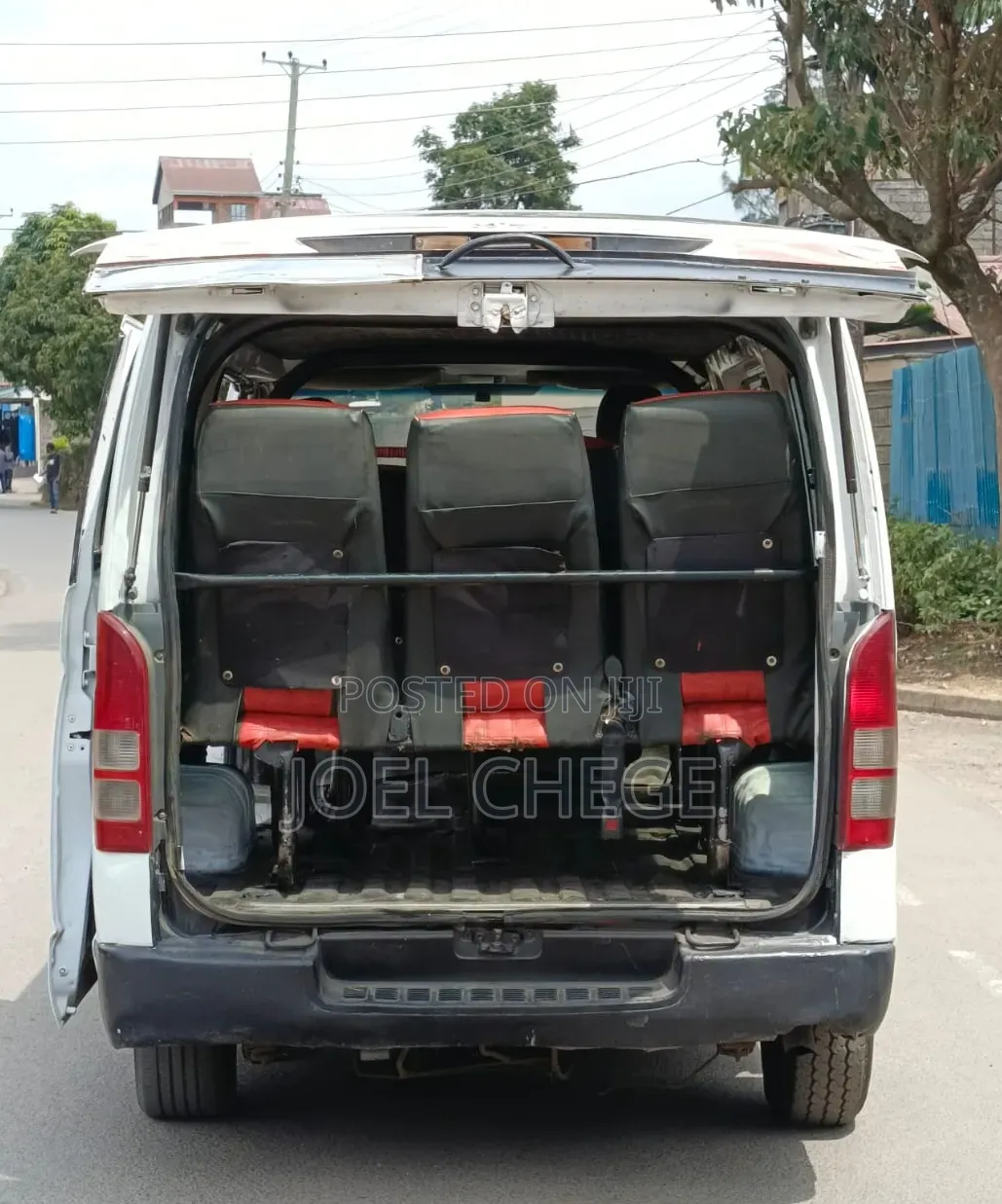 Toyota HiAce 2010 White