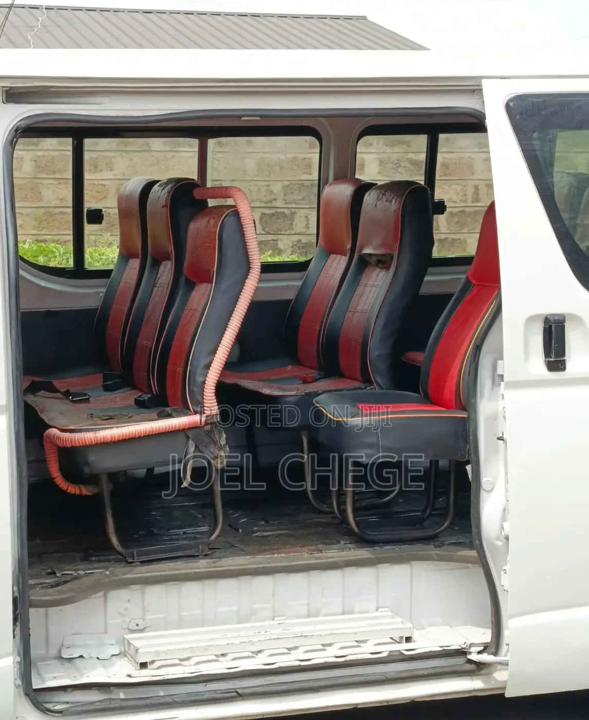 Toyota HiAce 2010 White