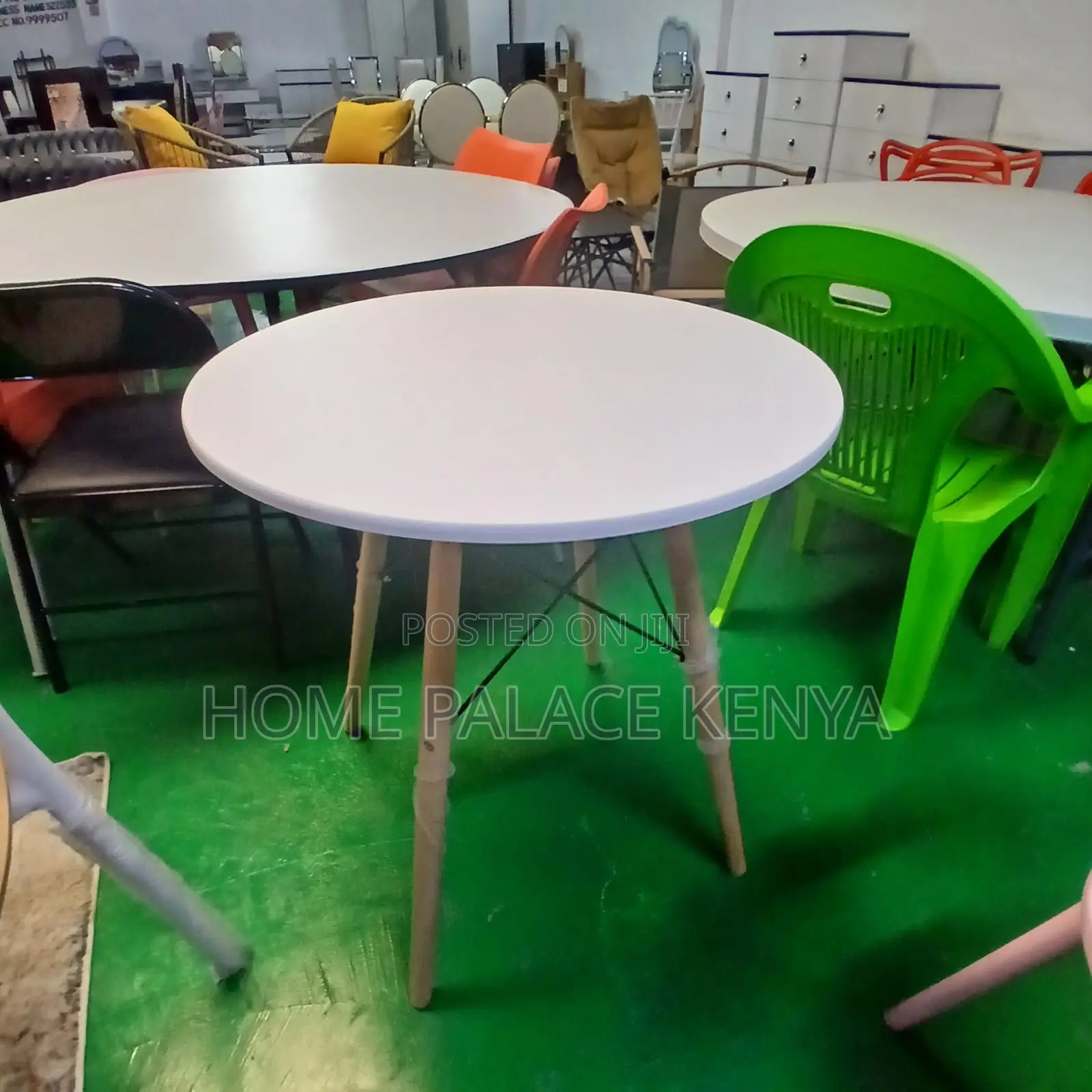 Dining Table: Round White Top Dining Table With Eiffle Legs