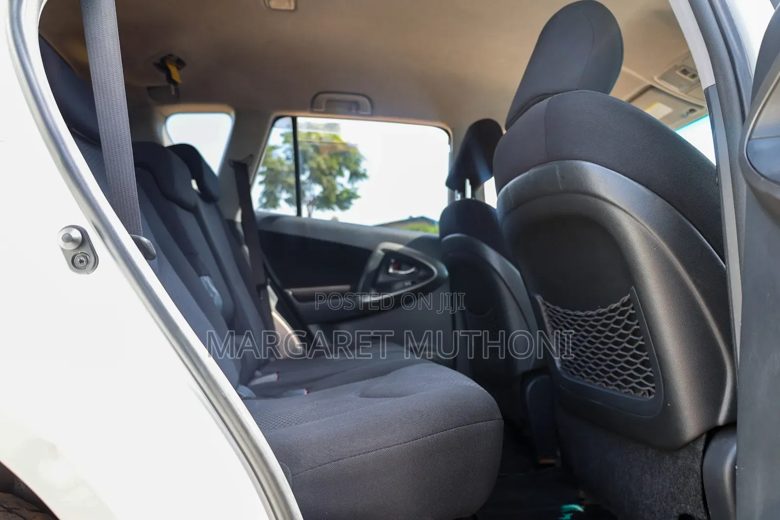 Toyota RAV4 2011 White