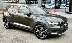 Volvo V40 2019 Gray