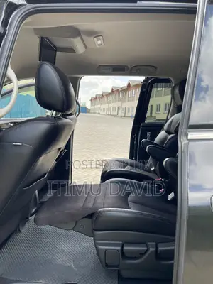 Nissan Elgrand 7 Seater for Hire