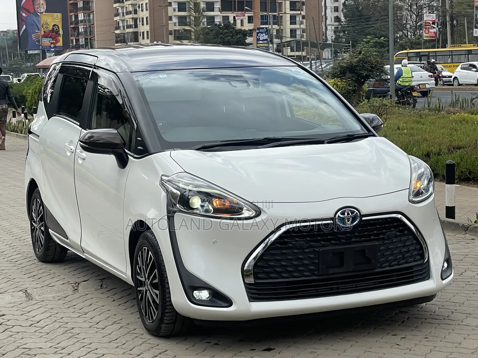 Toyota Sienta 2020 White