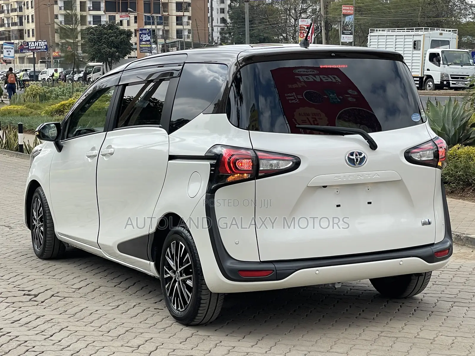 Toyota Sienta 2020 White