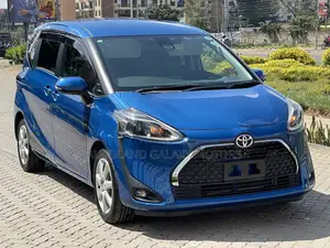 Toyota Sienta 2019 Blue
