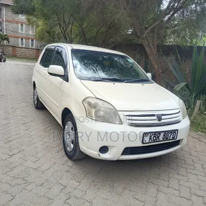 Toyota Raum 2007 White