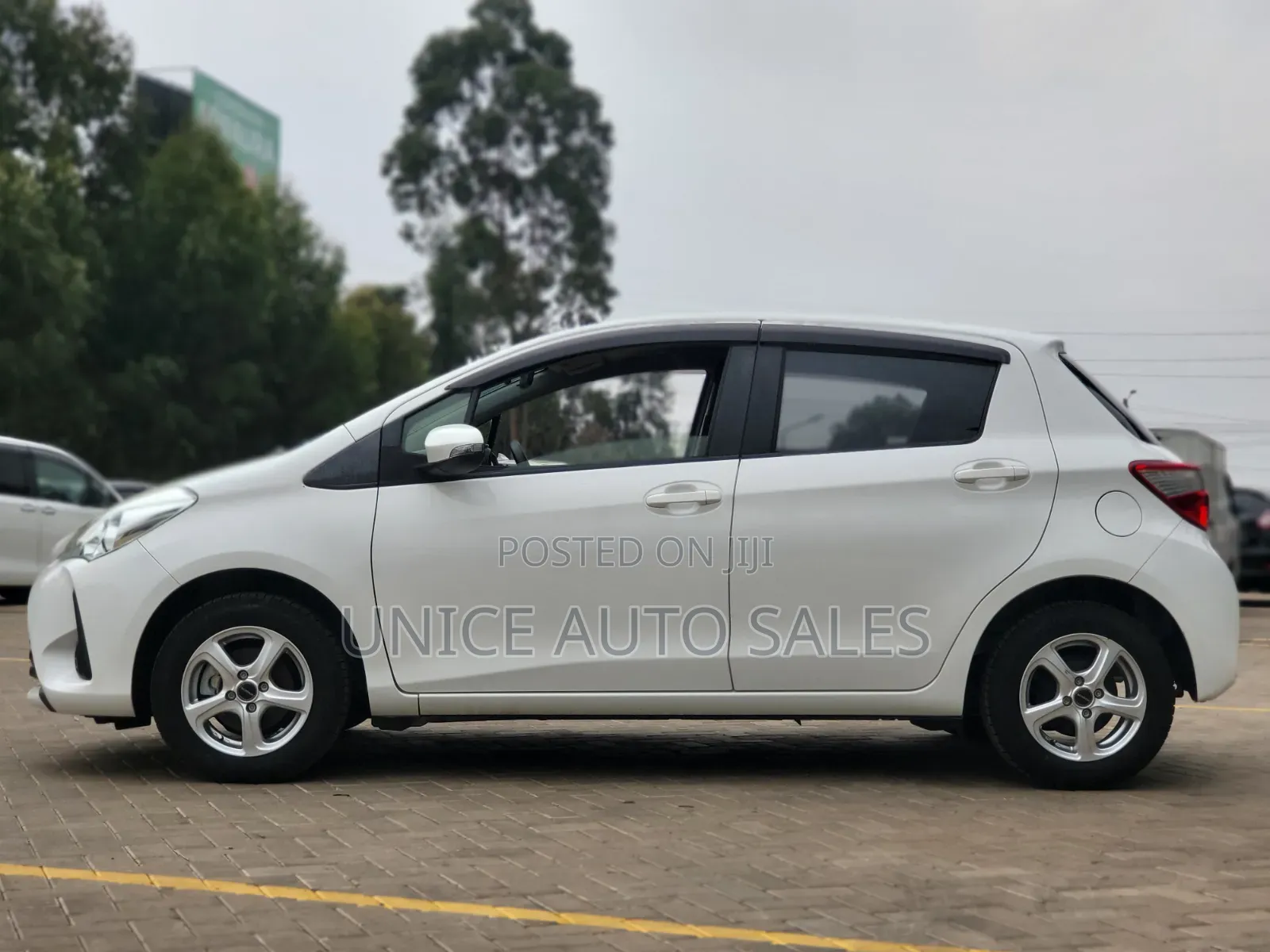 Toyota Vitz 2019 White