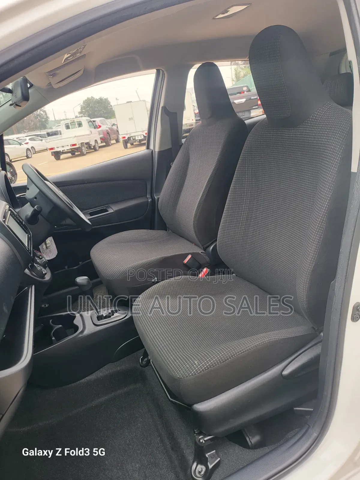 Toyota Vitz 2019 White