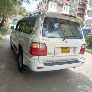 Lexus GX 470 2003 White