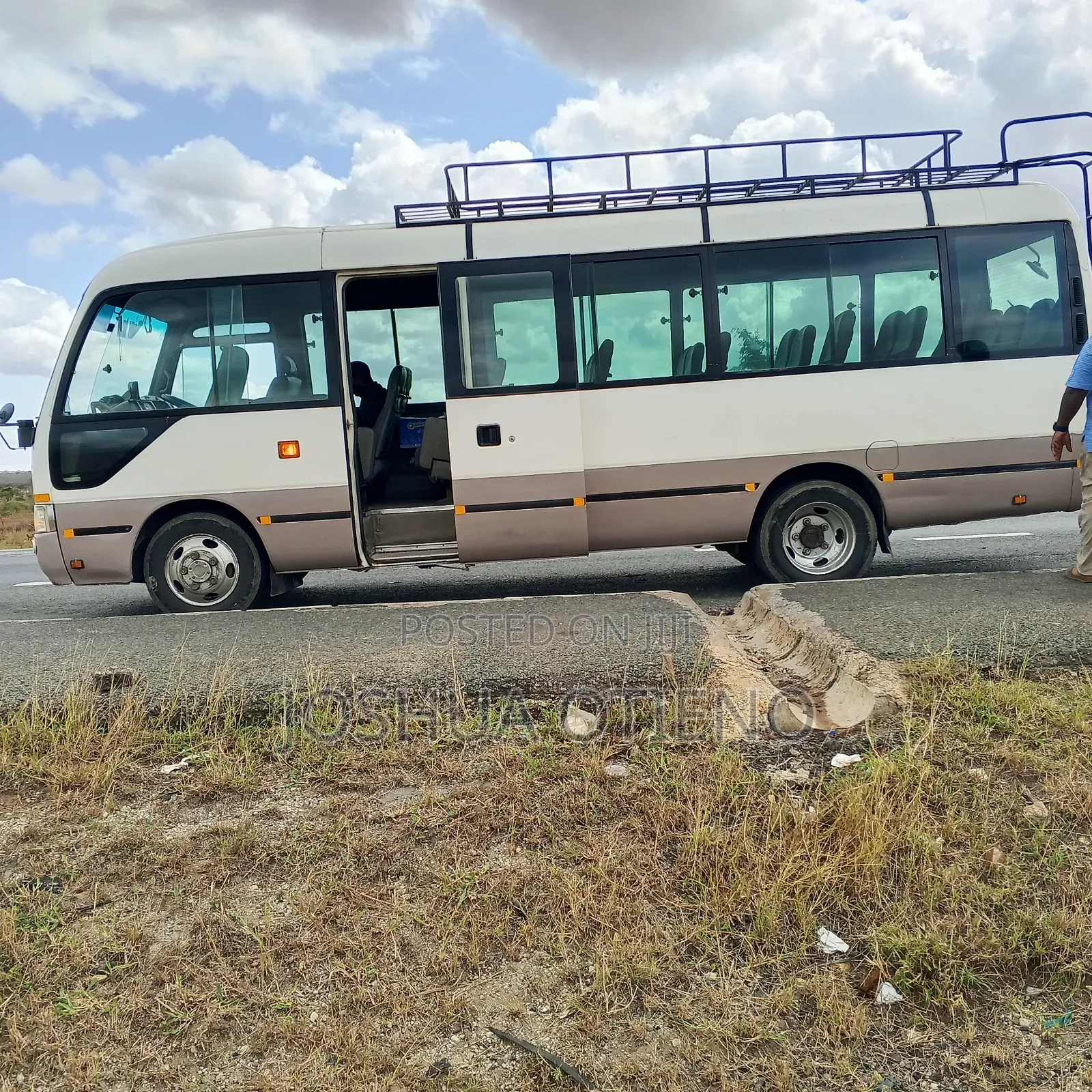 Coaster Busses for Hire