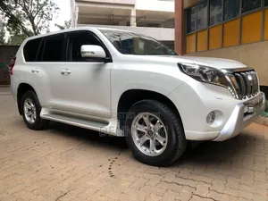 Toyota Land Cruiser Prado 2017 Pearl
