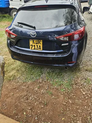 Mazda Axela 2017 Blue