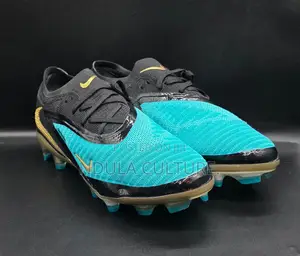 Nike Phantom 6 Soccer Cleats