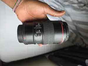 Canon Ef 100mm F2 8