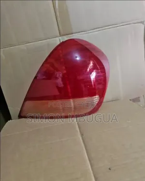 Nissan Sylphy N16 Rear Taillight Lens