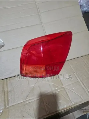 Nissan Dualis Taillight Lens