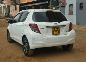 Toyota Vitz 2012 White