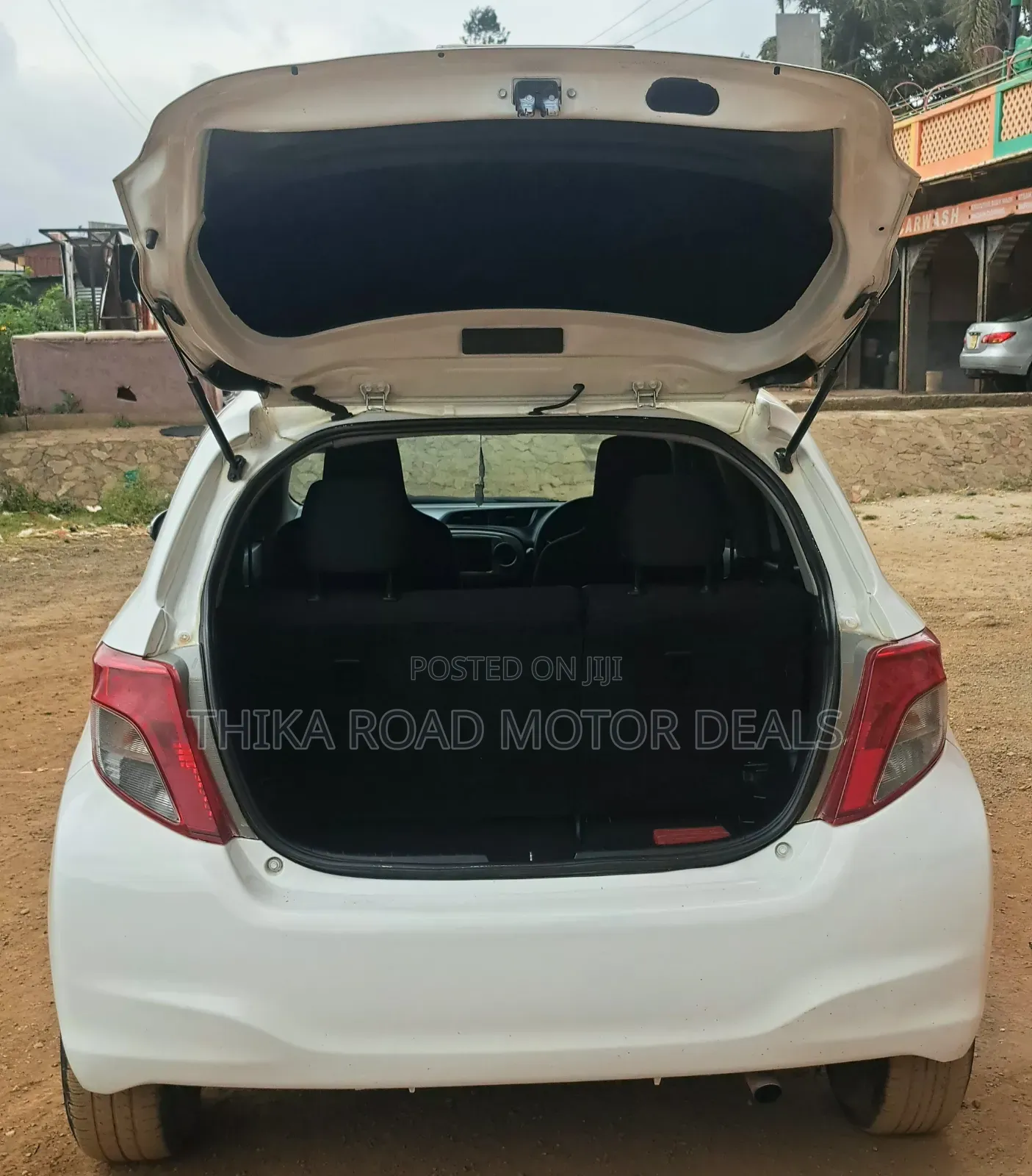 Toyota Vitz 2012 White