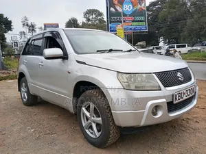 Suzuki Escudo 2006 Silver