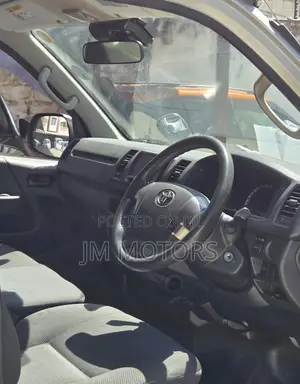 Toyota HiAce 2020 Silver