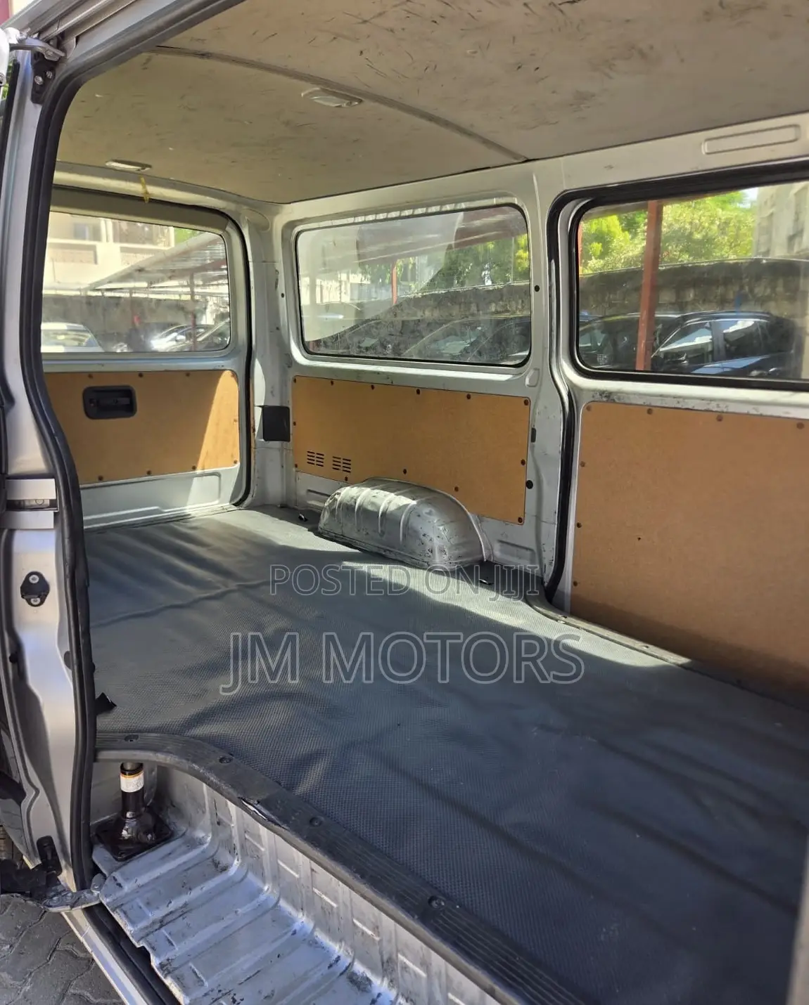Toyota HiAce 2020 Silver