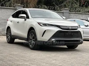 Toyota Harrier 2.0 2020 White