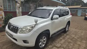 Toyota Land Cruiser Prado 2.7 i 2010 Pearl