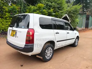 Toyota Succeed 2010 Off white