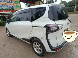 Toyota Sienta 2017 White