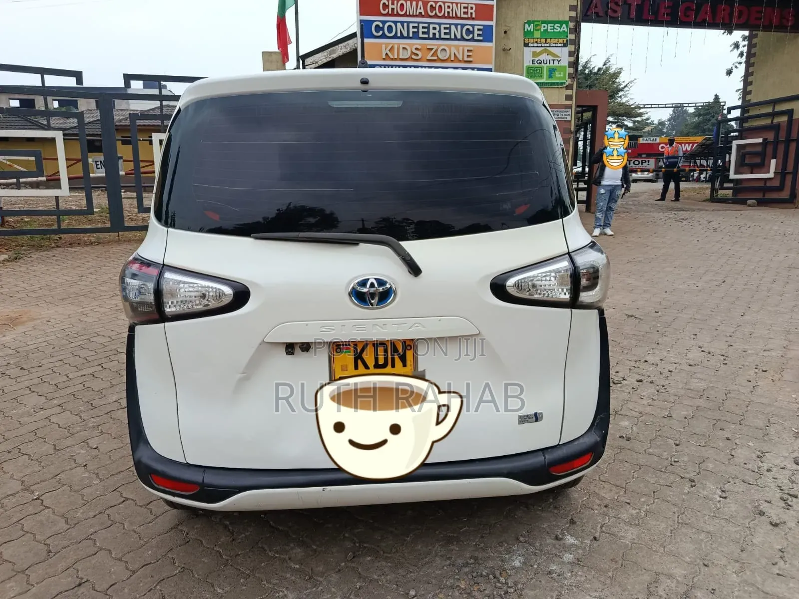 Toyota Sienta 2017 White