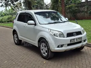 Toyota Rush 2008 White