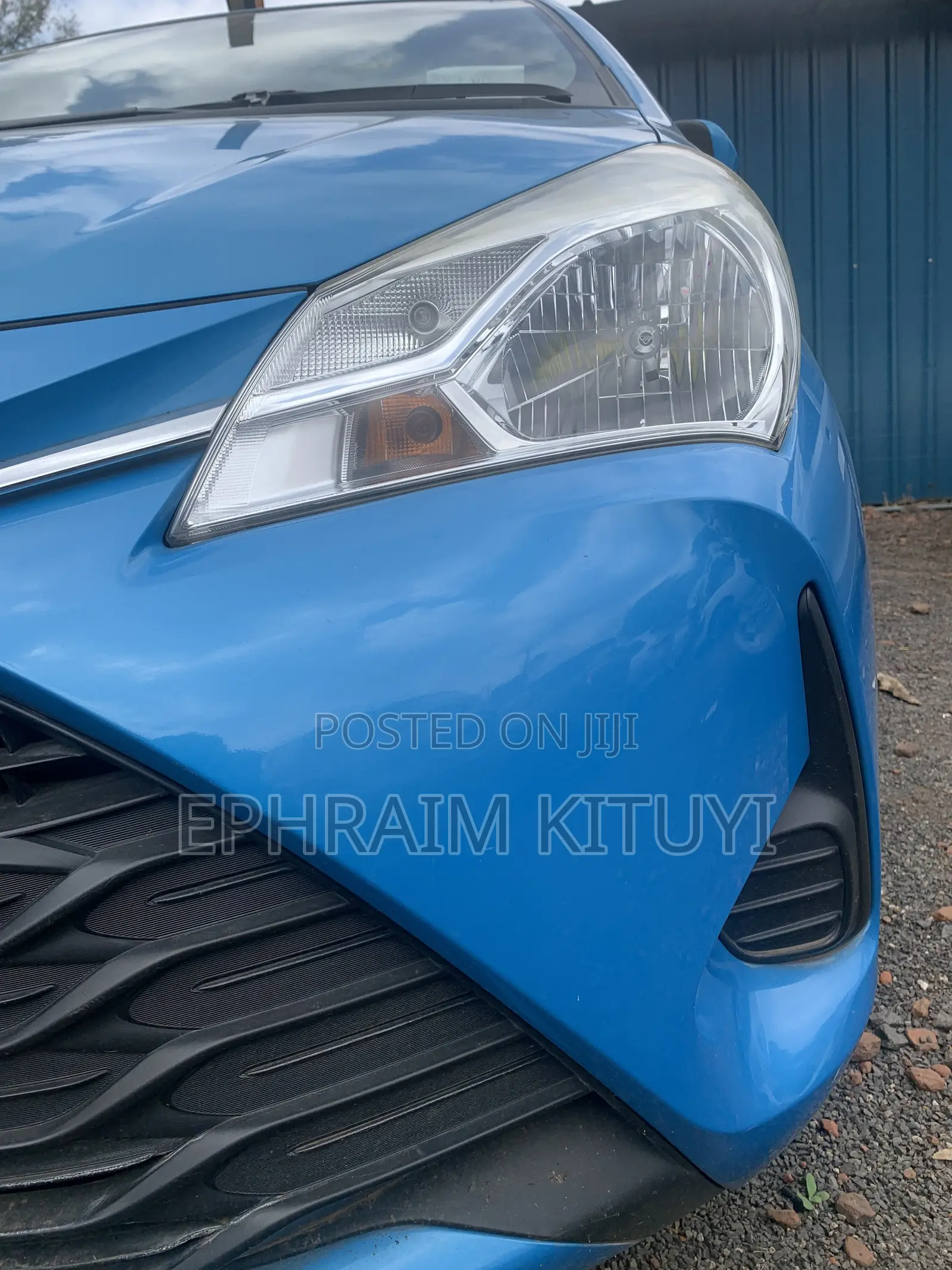 Toyota Vitz 2018 Blue