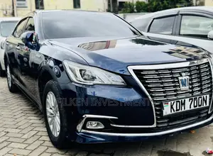 Toyota Crown 2016 Blue