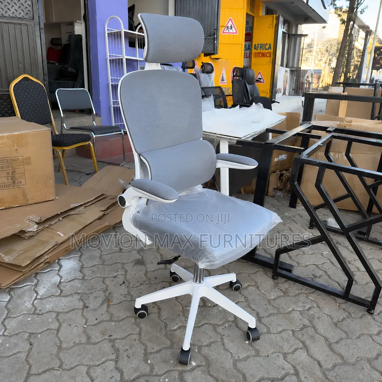 White New Ergonomic Chair
